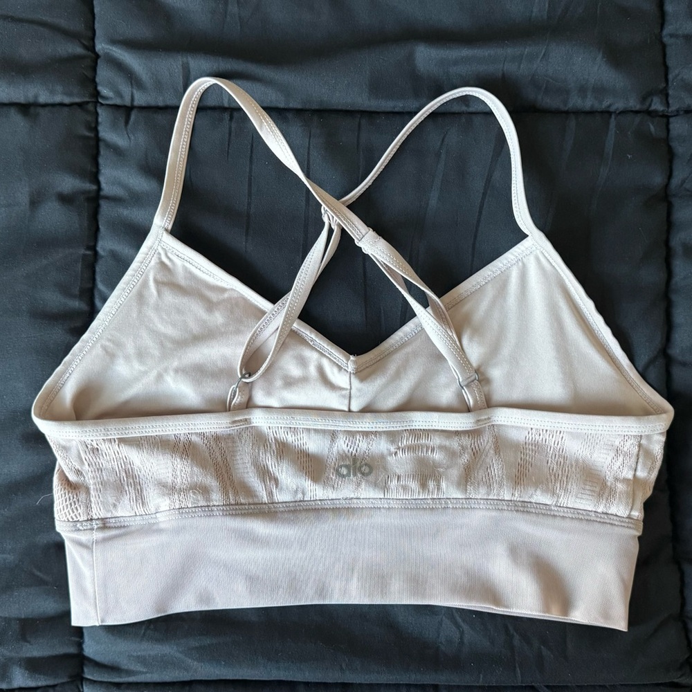 alo yoga aria bra - Picture 4 of 9